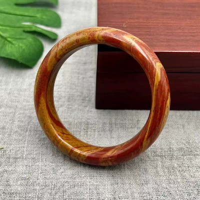 砭石手镯6A级